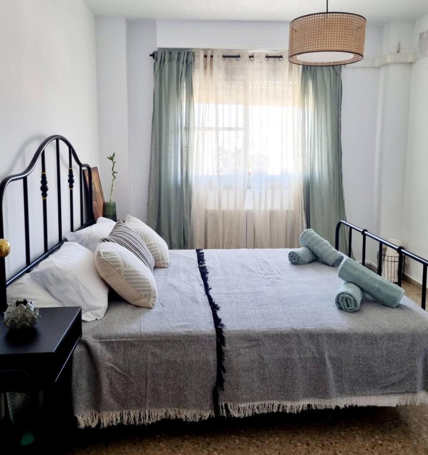 Lovely 4 Bed Flat Puerto de Sagunto Exterior photo